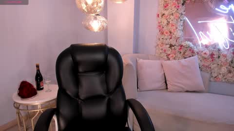 Tiffanny Sins online show from 26, 3, 2026