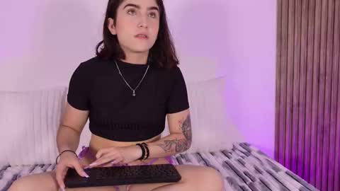 Snapshot of tiffany__starr_ chatting on 10, 11, 2025 Tiffany online show from 10, 11, 2025