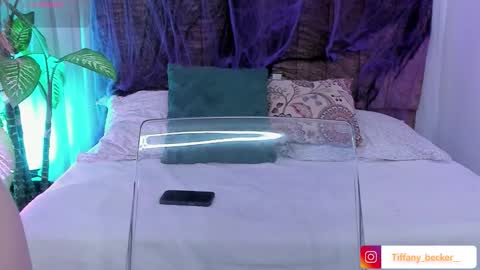 Snapshot of tiffany_beckerr chatting on 18, 10, 2025 Tiffany Becker online show from 18, 10, 2025