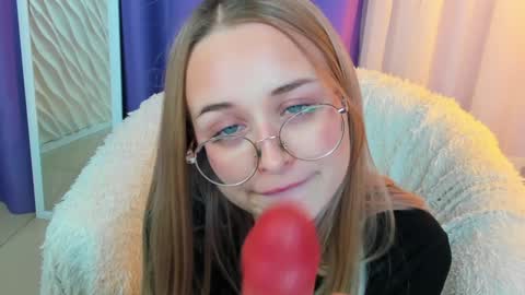 Snapshot of tiffanyhunt chatting on 11, 12, 2024 Tiffany online show from 11, 12, 2024