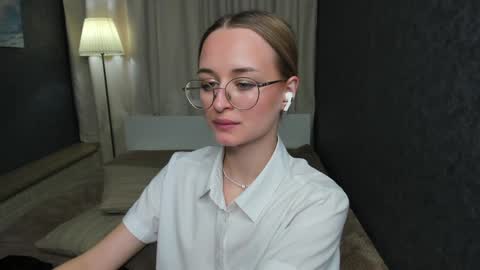 Snapshot of tiffanyhunt chatting on 15, 1, 2025 Tiffany online show from 15, 1, 2025