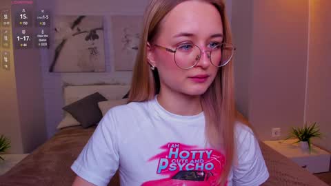 Snapshot of tiffanyhunt chatting on 4, 2, 2025 Tiffany online show from 4, 2, 2025