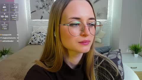 Snapshot of tiffanyhunt chatting on 7, 3, 2025 Tiffany online show from 7, 3, 2025