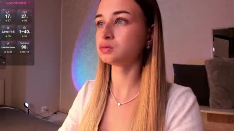 Snapshot of tiffanyhunt chatting on 13, 10, 2025 Tiffany online show from 13, 10, 2025