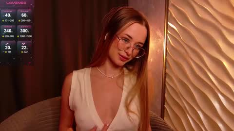 Snapshot of tiffanyhunt chatting on 19, 11, 2025 Tiffany online show from 19, 11, 2025