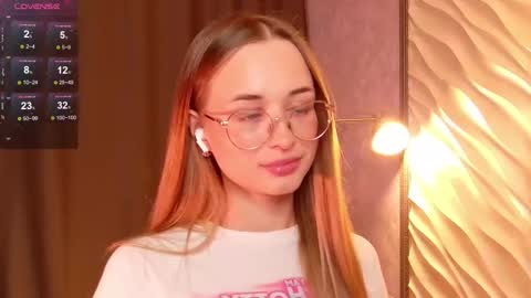 Snapshot of tiffanyhunt chatting on 20, 11, 2025 Tiffany online show from 20, 11, 2025