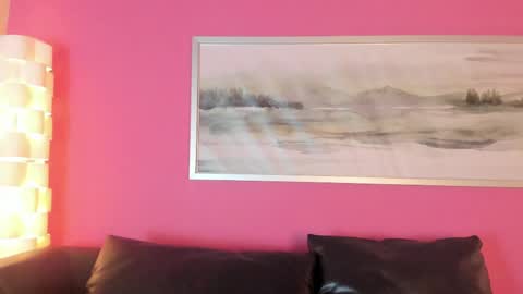 Stefany Suarez online show from 31, 3, 2026