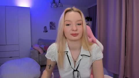 Snapshot of tiffy_fox chatting on 29, 11, 2025 Tiffany online show from 29, 11, 2025