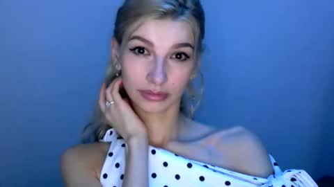 Snapshot of tigerblooood chatting on 9, 5, 2026 Ask me online show from 9, 5, 2026