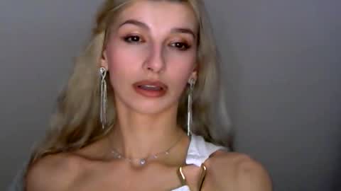 Snapshot of tigerblooood chatting on 12, 5, 2026 Ask me online show from 12, 5, 2026
