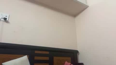 tigertinku online show from 8, 11, 2025