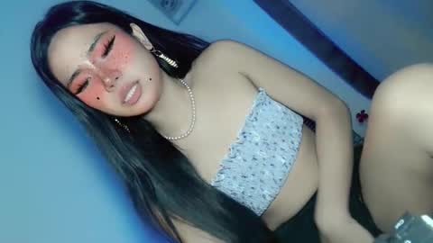 tight_elliana online show from 15, 12, 2025