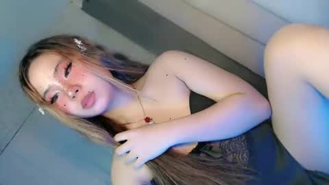 tight_elliana online show from 20, 5, 2026