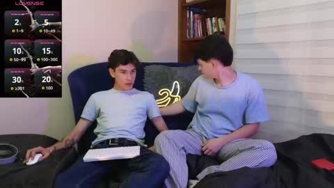 Snapshot of tightncuteass chatting on 17, 5, 2026 Camilo online show from 17, 5, 2026