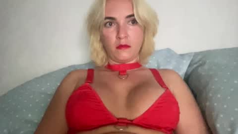 Snapshot of tightpinkpussy420 chatting on 24, 12, 2024 CaliforniaGoddess online show from 24, 12, 2024