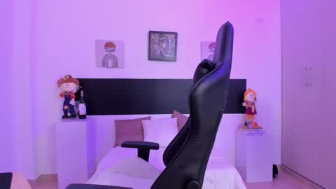 Tiny  online show from 26, 11, 2025