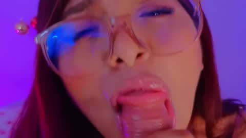 Tila Tequila online show from 14, 12, 2024