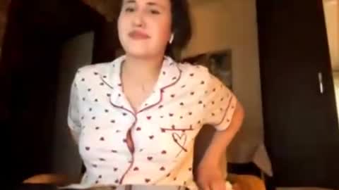 Snapshot of tildaaltshuler chatting on 16, 6, 2026 Emma online show from 16, 6, 2026