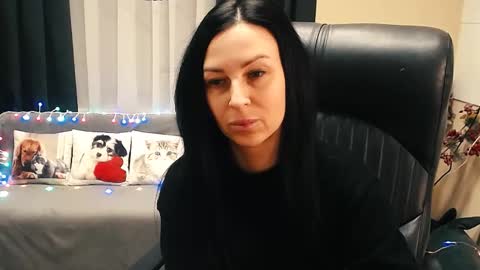 Snapshot of timeparadice chatting on 5, 1, 2026 Luisa online show from 5, 1, 2026