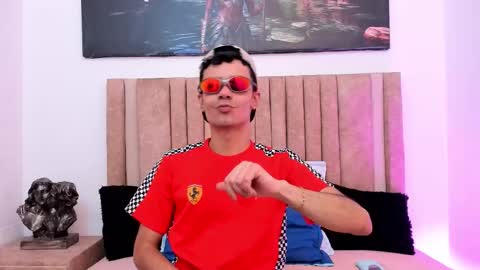 Snapshot of timothe_evans chatting on 12, 11, 2025 Evans online show from 12, 11, 2025