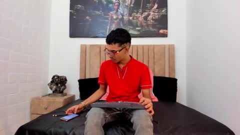 Snapshot of timothe_evans chatting on 19, 11, 2025 Evans online show from 19, 11, 2025