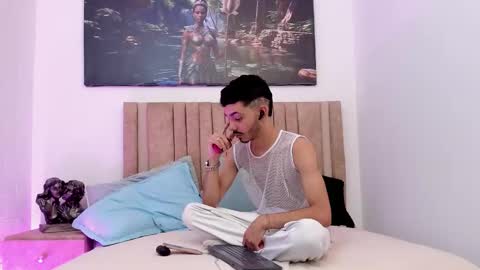 Snapshot of timothe_evans chatting on 2, 12, 2025 Evans online show from 2, 12, 2025