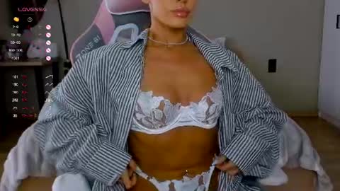 Snapshot of tina__bestie chatting on 13, 6, 2026 Tina online show from 13, 6, 2026