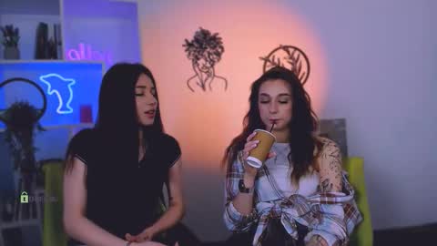 tina_golden online show from 19, 3, 2026