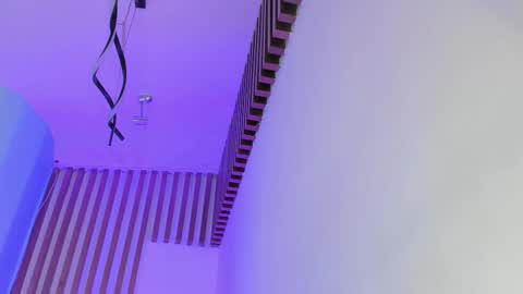 Tina  online show from 17, 9, 2025