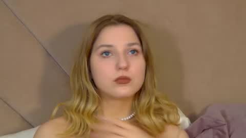 Snapshot of tinaburton chatting on 18, 6, 2026 TinaBurton online show from 18, 6, 2026