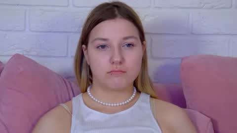 Snapshot of tinaburton chatting on 6, 7, 2026 TinaBurton online show from 6, 7, 2026