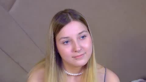 Snapshot of tinaburton chatting on 8, 7, 2026 TinaBurton online show from 8, 7, 2026
