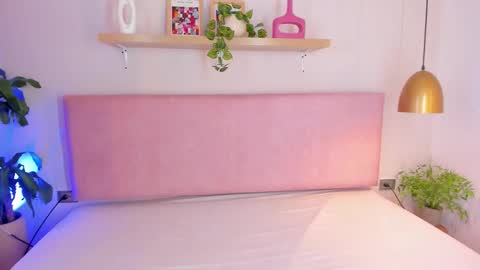 Tina online show from 4, 11, 2025