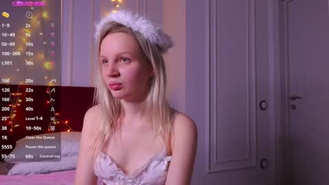 tinasiner online show from 29, 12, 2024