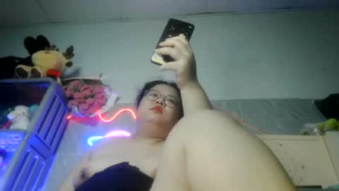 Snapshot of tini_bei chatting on 18, 7, 2026 tini_bei online show from 18, 7, 2026