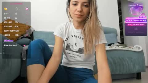 Snapshot of tinna21 chatting on 16, 3, 2026 tinna21 online show from 16, 3, 2026