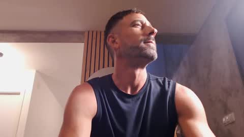 tinoclandestino online show from 5, 1, 2025