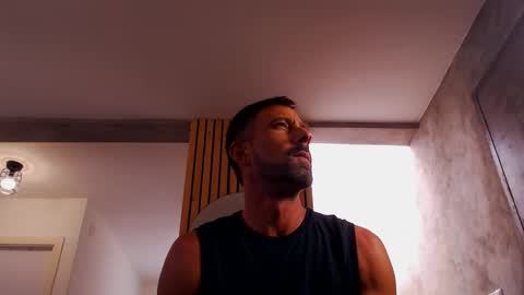 tinoclandestino online show from 12, 1, 2025