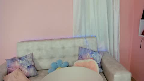 tiny_cora online show from 17, 2, 2025