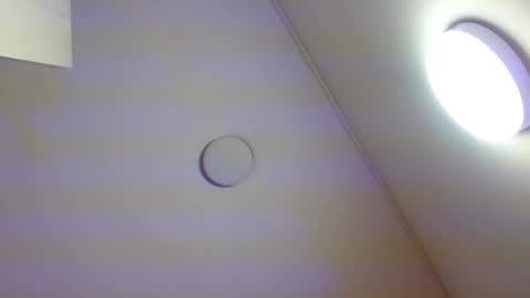 Snapshot of tiny_tay chatting on 9, 2, 2026 tiny_tay online show from 9, 2, 2026