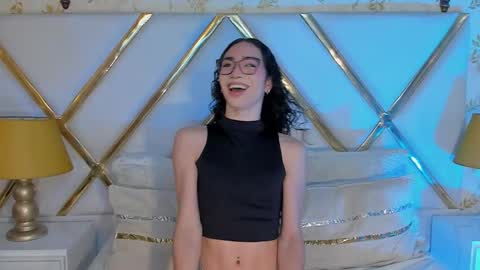 Thomm  Independent Model online show from 8, 3, 2026