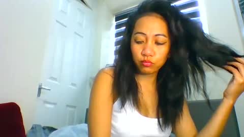 Snapshot of tinyasian911718 chatting on 7, 1, 2025 Tinyasian911718 sweetinyasian instagram online show from 7, 1, 2025