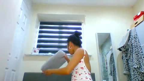 Snapshot of tinyasian911718 chatting on 20, 1, 2025 Tinyasian911718 sweetinyasian instagram online show from 20, 1, 2025