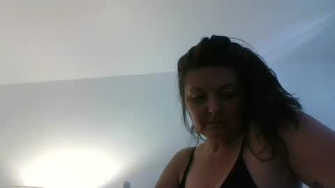 tinyassbossymilf online show from 22, 12, 2025