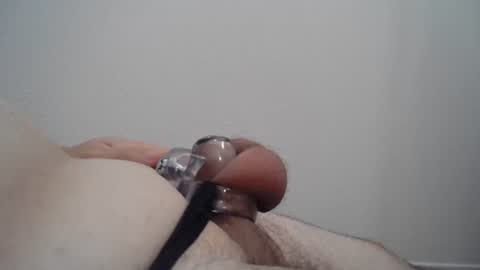 Snapshot of tinyd46 chatting on 3, 10, 2025 tinyd46 online show from 3, 10, 2025