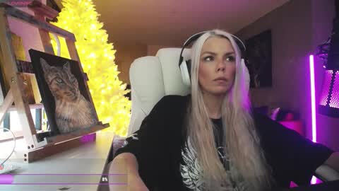 stage Kylie Sinner  brand CLITBAIT online show from 20, 2, 2026