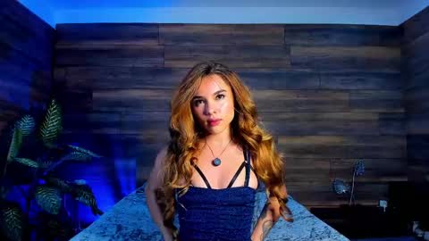 Snapshot of tinyw0nder chatting on 15, 10, 2025 Instagram tinyw0nder online show from 15, 10, 2025