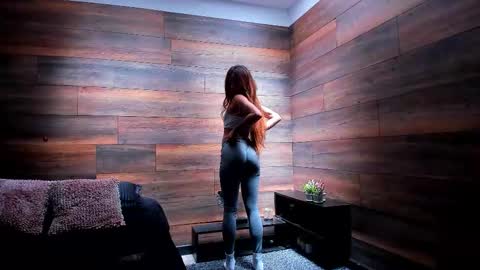 Snapshot of tinyw0nder chatting on 18, 10, 2025 Instagram tinyw0nder online show from 18, 10, 2025