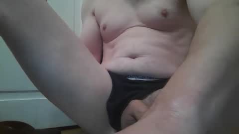 Snapshot of tittyzandbeer chatting on 28, 4, 2026 tittyzandbeer online show from 28, 4, 2026