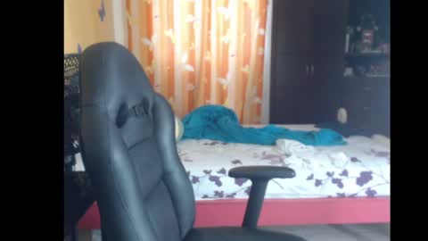 Andres Independent Model online show from 29, 4, 2026